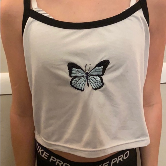 Shein butterfly tank 🦋 - Picture 3 of 3